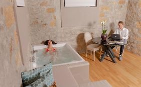Five Suite Palermo Politeama- Luxury B&B & Jacuzzi